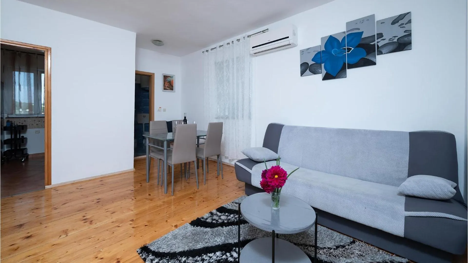Nice Apartment In Pula With Outdoor Swimming Pool 0*,  Croatia