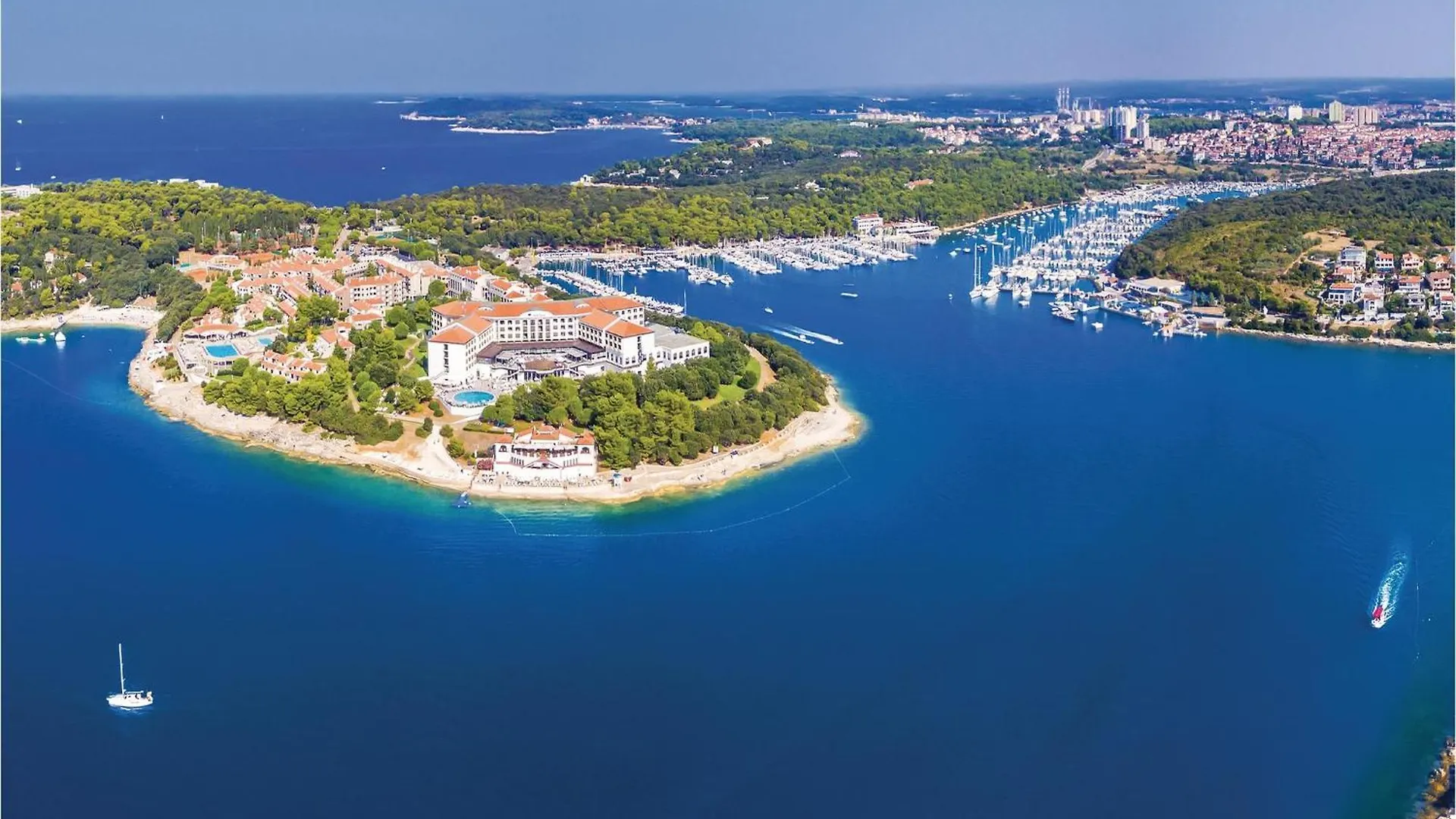 Nice Apartment In Pula With Outdoor Swimming Pool